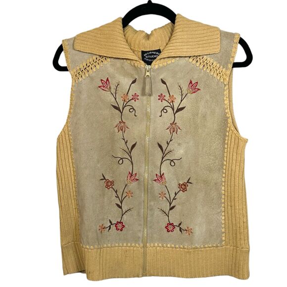 Designers Studio Originals Suede Embroidered Sweater Vest Women's Size Small - Picture 8 of 8